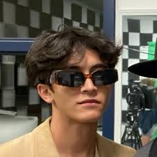 Jaden Tran's Heritage High School Bio