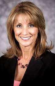 Penny Fernandes's Instagram, Twitter & Facebook