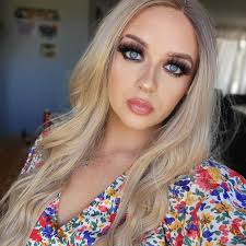 Big Hugs to Ryann at BA wigs This is sample #36 and she is absolutely  beautiful!! 😻 (lace front) The length, the cut, the style, the color…  Everything!!!!!… is absolutely magnificent and