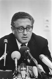 Geplaatst op 14/02/2018 door martien. File Amerikaanse Minister Van Buitenlandse Zaken Dr Henry Kissinger Brengt Bezoek Bestanddeelnr 928 7267 Jpg Wikipedia