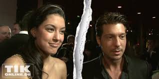 Sehr sexy, sehr weiblich und sehr romantisch sah rebecca mirs brautkleid aus, in dem sie anfang juli ihren verlobten massimo sonato auf sizilien heiratete. Rebecca Mir Vs Sebastian Deyle Wer Sagt Die Wahrheit Tikonline De