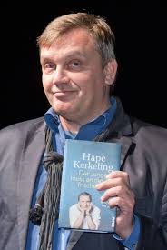 Jun 27, 2021 · entertainer hape kerkeling hat über die liebe zu seinen katzen gesprochen. Kinofilm Uber Kerkeling Ich Bin Dann Mal Hape Menschen Faz