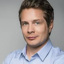 Isaac Sinclair, Expert em Beleza na Web