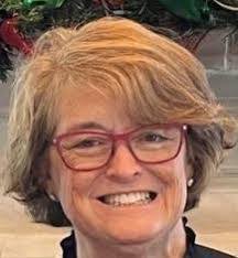 Carole Howell's Instagram, Twitter & Facebook