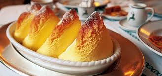 Oostenrijkse Recepten Salzburger Nockerl Recipe Austrian Recipes Austrian Cuisine Austrian Desserts