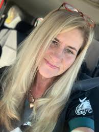 Sup, Vic here. Just moved to the area via work relo. DMV born and raised. I  heard the city is wild but I'm a “Straight Shoota”. Looking forward to  meeting solid folks