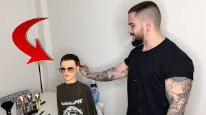 Le barbier ou la barbiere doit être capable de réaliser des rasages et des modelages de barbe. Comment Devenir Barbier Coiffeur Le Diplome En France Youtube