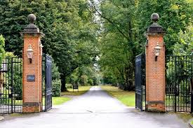 Windsor park hotel has 43 rooms, all of which are equipped with cable/satellite channels, a hair windsor park hotel is located at 2116 kalorama road nw in kalorama heights, 1.1 miles from the. Fairmont Windsor Park Eroffnet Als Drittes Haus Der Marke Im Vereinigten Konigreich Tageskarte