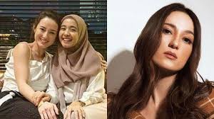 Deretan penampilan julie estelle yang keren dan sangat memesona. Laudya Cynthia Bella Bocorkan Pernikahan Julie Estelle Dinikahi Mantan Maia Estianty Ini Sosoknya Tribun Sumsel