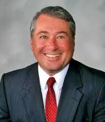 Linda Lynskey's Instagram, Twitter & Facebook