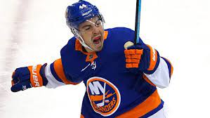Brooks laich and karl alzner scored their first goals of the season, with michael latta getting his first point, handing the bruins their first loss on the road this season. Esny S 5 Gif Reaction To The New York Islanders Win Versus The Boston Bruins