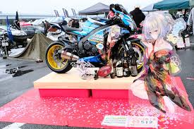 2017年3月26日 日 にお台場野外特設会場にて 大規模痛車イベント 痛車天国2017 inお台場 以下 痛車天国 が開催されました 痛車 バイクをデコレーションした痛単車 そして自転車バージョ 台場 車 お台場