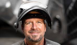 Philipp Meier: Steel Tailor