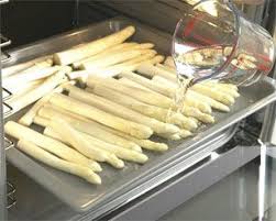 Spargel Im Backofen Garen So Geht S Lecker Spargel Im Backofen Garen Spargel Zubereiten Rezepte