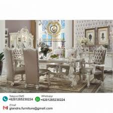 Kursi ini juga bisa anda letakkan di kamar tidur, ruang makan maupun teras rumah. Set Meja Kursi Makan Klasik Mewah Thompson Mebel Klasik Jepara