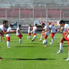 Estudiantes de río cuarto y platense son finalistas y definirán el segundo ascenso a primera división. En El Dia Del Hincha De Deportivo Moron El Equipo Pone En Marcha Su Ilusion De Ascenso Ante Estudiantes En Rio Cuarto