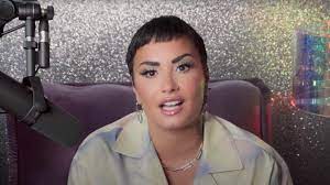 Inside demi lovato's most revealing year yet after a year in which they fell in and out of love, gave an unvarnished look at how close they came to death and put their truest self forward, demi. Demi Lovato Popsanger In Outet Sich Als Nichtbinar Kulturnews De