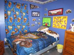 The Coolest Monster Jam Bedroom That We Ve Ever Seen Sports Themed Bedroom Monster Truck Bedroom Bedroom Themes