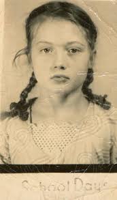 Tom and Susan Batt. They lived next door to Edward Jones family and took  care of Mother, Emily Jones Cowden, when she was little. They taught her to  read and spell before