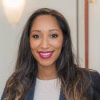 Lauren Speller's Instagram, Twitter & Facebook