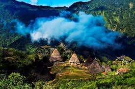  Pemandangan Dusun Wae Rebo Yang Memukau Di Ketinggian Pulau Flores Indonesia Pedesaan Budaya Dunia