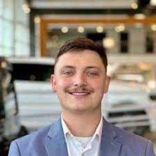 Meet Roesch CDJR's Staff in Elmhurst, IL| Elmhurst Auto Dealer