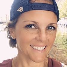 Emily Ericksen's Instagram, Twitter & Facebook