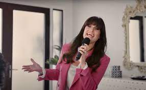 Geico hump day camel commercial happier than a camel on wednesday. Idina Menzel Singing In A Geico Commercial Is The Collaboration We Didn T Know We Needed Pop Goes The Week