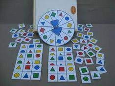 Pueden jugar niños desde los 4 años de edad, aunque en casa hemos jugado con una niña de 3 años y no hemos tenido problema, ya que al ser la dificultad de los 48 desafíos va aumentando de nivel para adaptarse a las edades de los. Juegos Juguetes Didacticos Material Didactico Jardin De Infantes Nivel Inicial Juegos Jugu Shapes Preschool Preschool Activities Kindergarten Activities