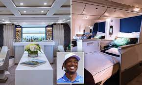 Inside The 88 Bed Private Jet That Tiger Woods Used To Fly To Melbourne At A Cost Of 55k Per Hour Daily Mail Online