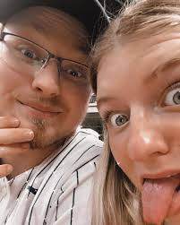 Lexi Strong (@lexistrongg) • Instagram photos and videos