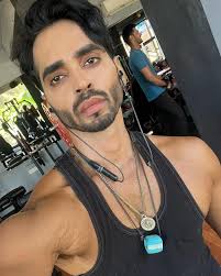 R A N D O M R A N D O M R A N D O M #goabeach #photodump #shettyajits  #bellydancer