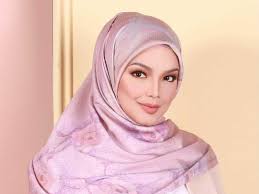 Dato' sri siti nurhaliza, siti aafiyah — interlud 2 00:16. Siti Nurhaliza Reveals Son S Name On His Seventh Day