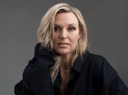 On her seventh attempt, she won melodifestivalen in 2014 with the . Sanna Nielsen Facebook