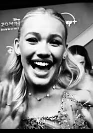 How Old Is Caylin Skye