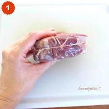 Ed è proprio questa salsa la finitura che caratterizza questo ricetta, oltre naturalmente all'aggiunta dei grani di pepe verde che gli donano oltre che il nome, anche il caratteristico. Filetto Al Pepe Verde Ricetta Francese Il Cuore In Pentola