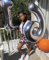 Sweet 16 Birthday Outfits For 16 Year Olds Pinterest Youh8key 16th Birthday Outfit Birthday Photoshoot Sweet 16 Outfits