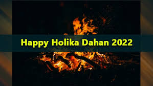 Fires are lit on street corners to cleanse the air of evil spirits and bad . Pe88gkkub9 Lhm