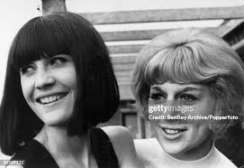 89 Jackie Trent Photos & High Res Pictures