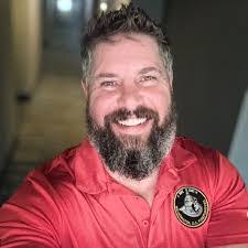 Travis Mount's Instagram, Twitter & Facebook