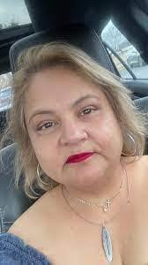 Anna Sayles's Instagram, Twitter & Facebook