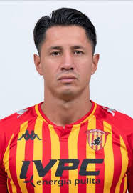 #lapadula anotó para su equipo pero no alcanzó. Lapadula Gianluca 9 Benevento Calcio Calcio Squadra