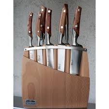 Petit bloc de cuisine avec les 4 couteaux essentiels dans une cuisine. Vente Couteau De Cuisine Par Goyon Chazeau Forge Manche Thiers En Genevrier