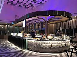 Pin By Kelvin Lin On 1 Restaurant Restaurant Interior Design Restaurant Design Bar Design