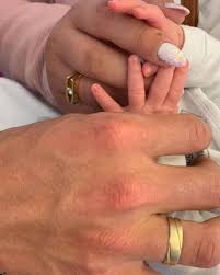 Sarafina wollny und ihr ehemann peter sind eltern von zwillingen geworden. Grosstes Hochzeitsgeschenk Sarafina Wollny Ist Stolze Tante Promiflash De