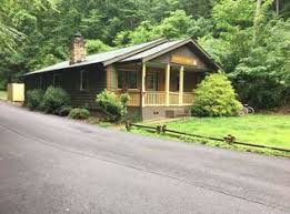 Zillow Has 21 Homes For Sale In Gatlinburg Tn View Listing Photos Review Sales History And Use Our Detailed Real Est Gatlinburg Cabins For Sale House Styles
