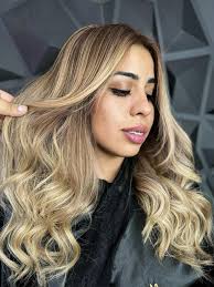 ✨✨✨Sensual Blonde ✨✨✨...