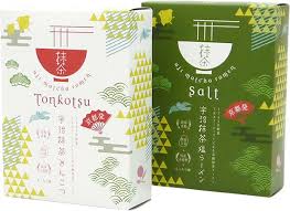 宇治抹茶塩ラーメン 宇治抹茶とんこつラーメン パッケージデザイン制作事例 実績 シュンビン株式会社 box packaging design packaging design inspiration food graphic design