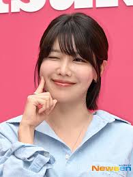 James SONE & GoldenStars 🩷 (@LjK5czvYyRDCLDh)