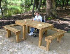 de groene tafel een aangepaste picknicktafel diy picnic table diy garden furniture backyard furniture